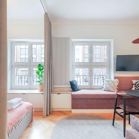 Modern Apartment In City Centre Гданск Екстериор снимка