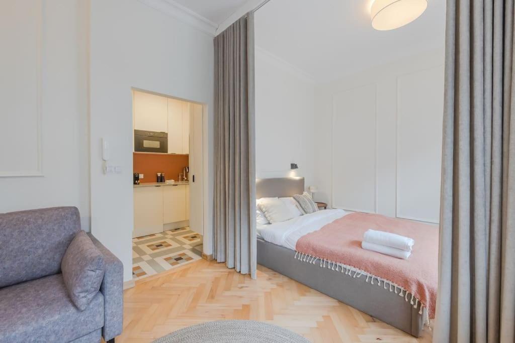 Modern Apartment In City Centre Гданск Екстериор снимка